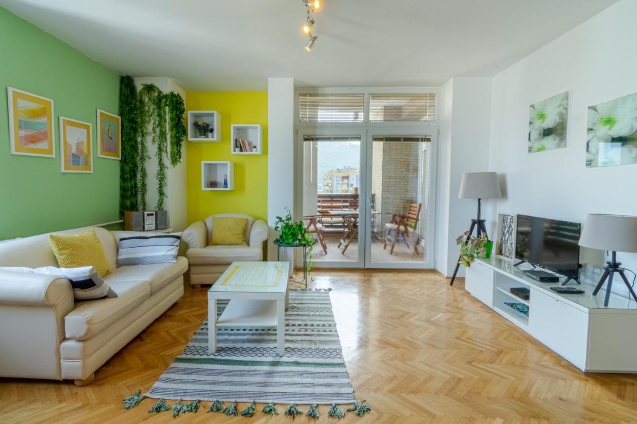 Green Paradise Square Apartment Scopia Exterior foto